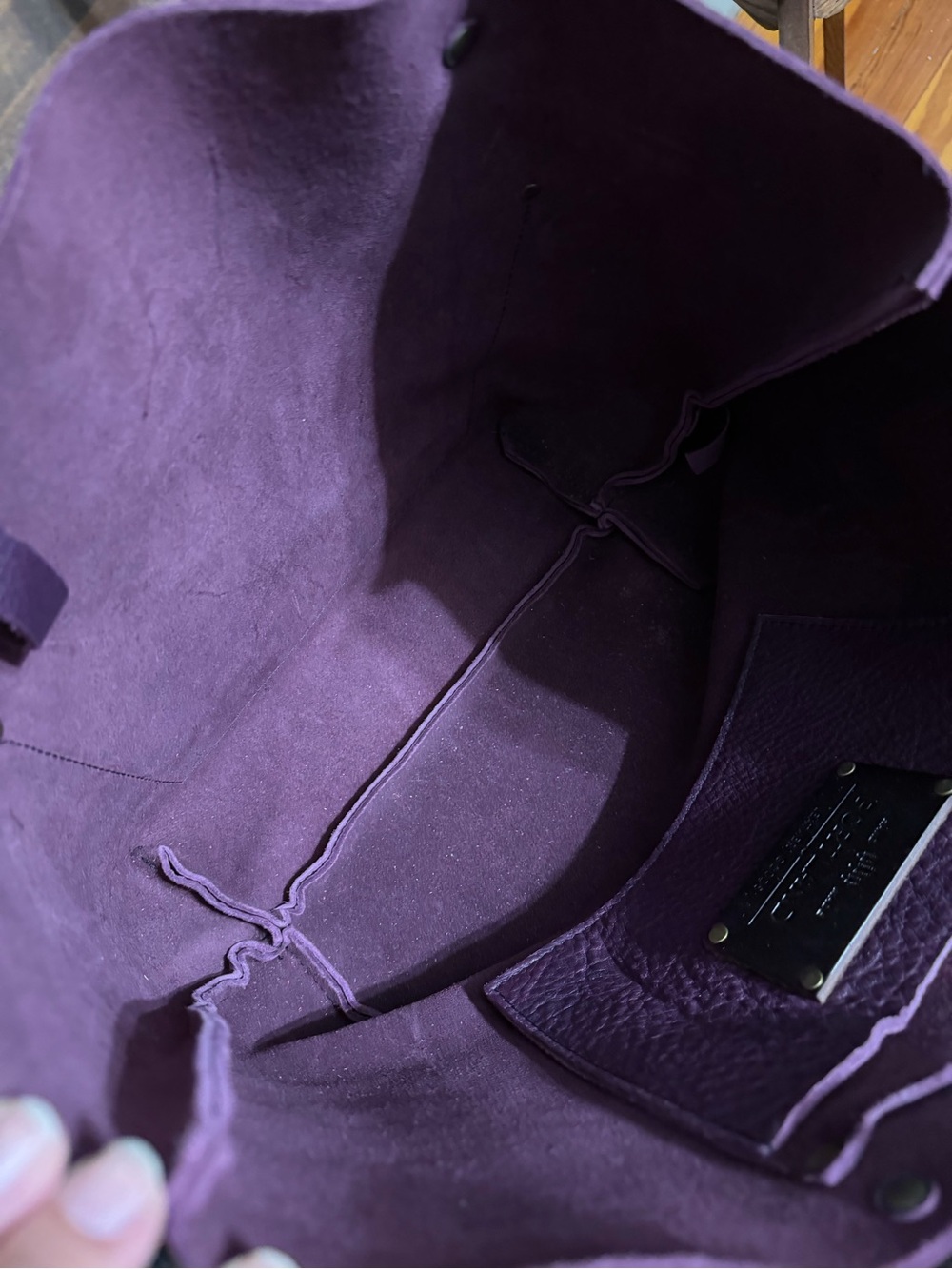 Portland Leather Plum Large Classic Tote - Picture 6 of 6
